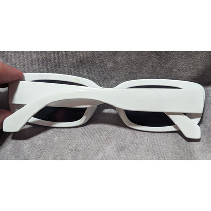 Retro White Rectangular Sunglasses