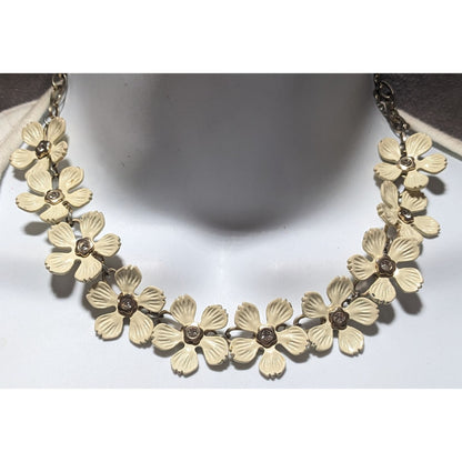 Vintage Cream Floral Necklace With Rhinestones