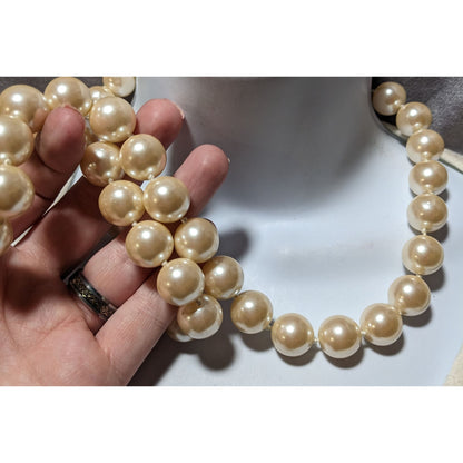 Chunky Retro Cream Faux Pearl Costume Necklace