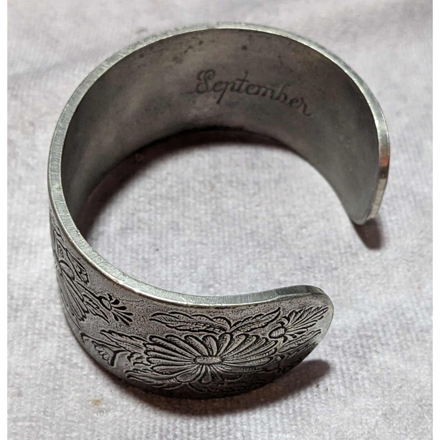 Salisbury Pewter September Floral Cuff