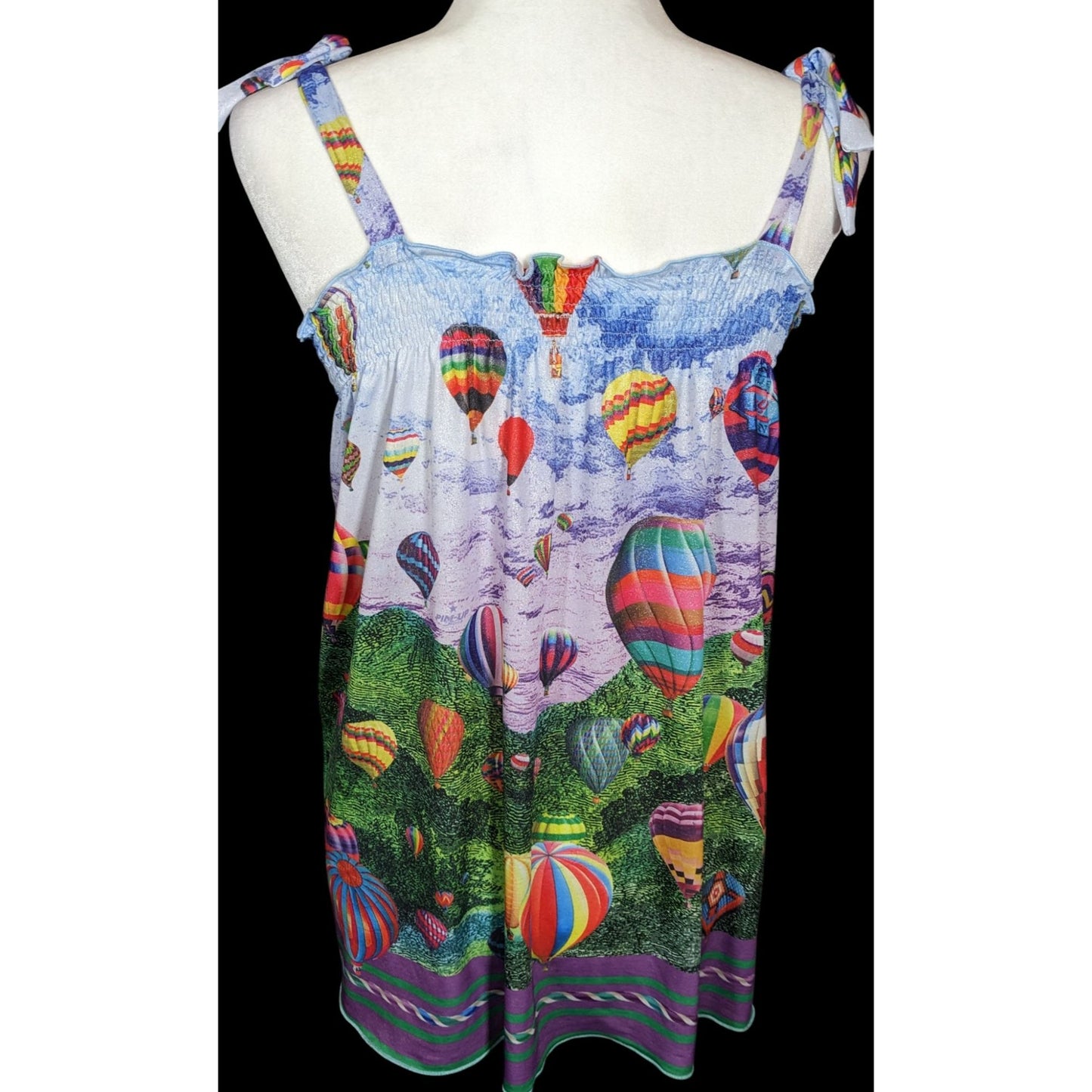Pin-Up Stars Hot Air Balloon Top With Light Shimmer Fabric