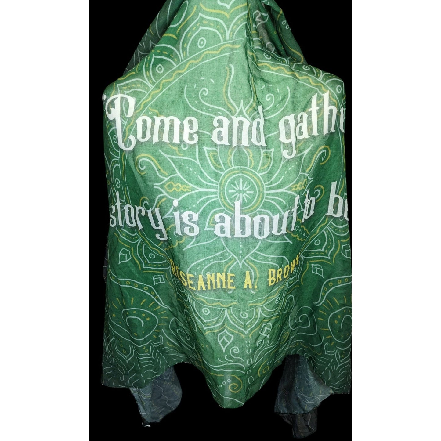 Whimsical Faryloot Exslusive A Song of Wraiths and Ruin Fairyloot Exclusive ASOWAR Scarf Roseanne A Brow