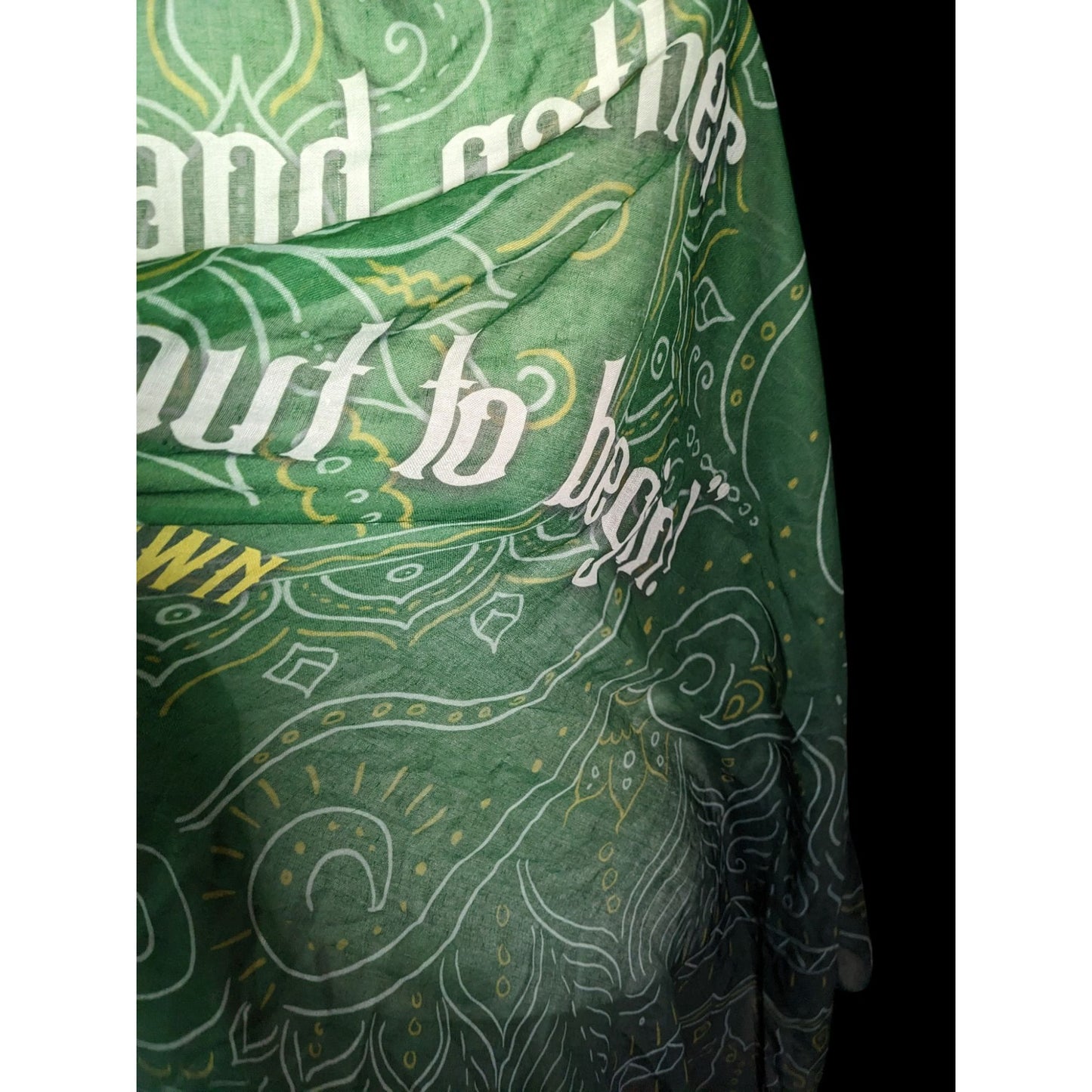 Whimsical Faryloot Exslusive A Song of Wraiths and Ruin Fairyloot Exclusive ASOWAR Scarf Roseanne A Brow