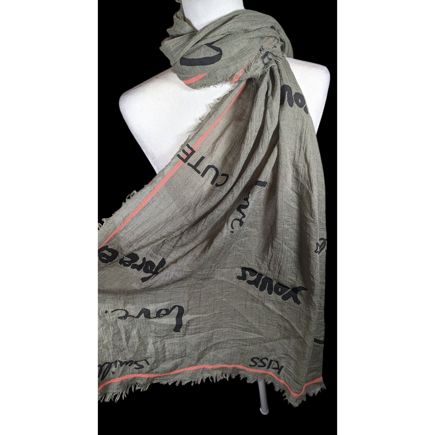 Codello Grey Love Print Scarf With Pink Contrast Stitching