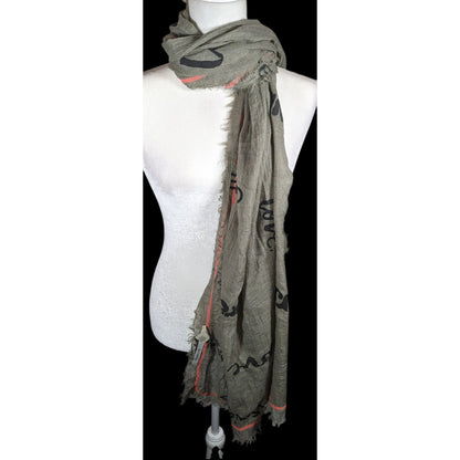 Codello Grey Love Print Scarf With Pink Contrast Stitching