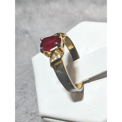 Elegant Gold Tone Ring With Red And Clear Stones Size 7