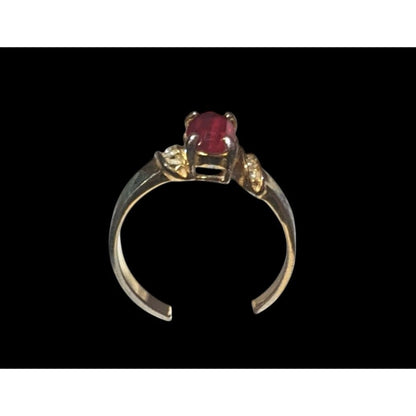 Elegant Gold Tone Ring With Red And Clear Stones Size 7