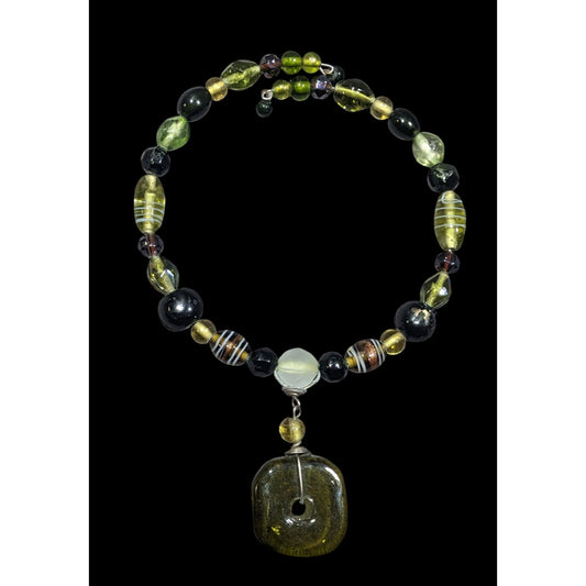 Chunky Retro Green Glass Beaded Coil Necklace