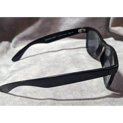 Kenneth Cole Reaction Black Classic Sunglasses