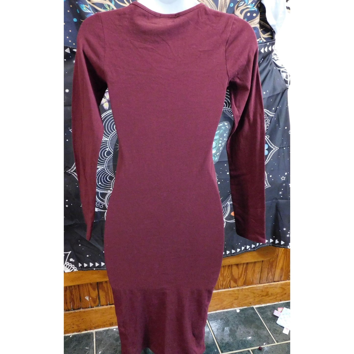Bozzolo Burgundy Bodycon Dress With Strappy Neck
