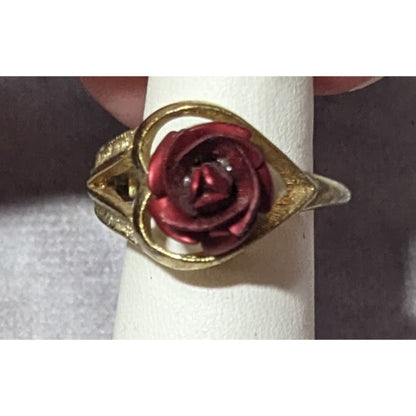 Vintage Open Heart Red Rose Gold Tone Fashion Ring Size 6