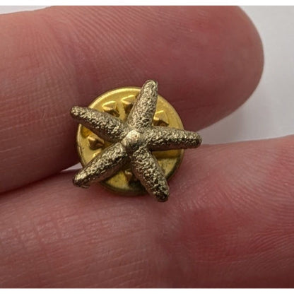 Starfish Vintage Gold Pin Brooch - Textured Design 1/2 Inch