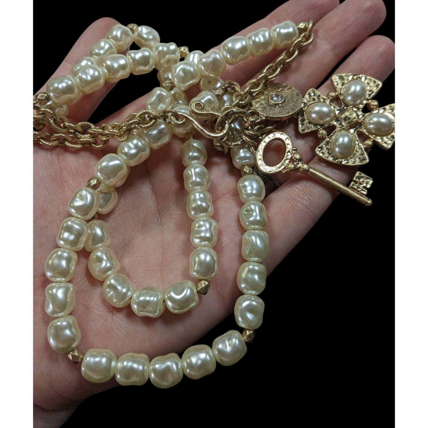 Elegant Glam Faux Pearl Hammered Gold Tone Charm Necklace