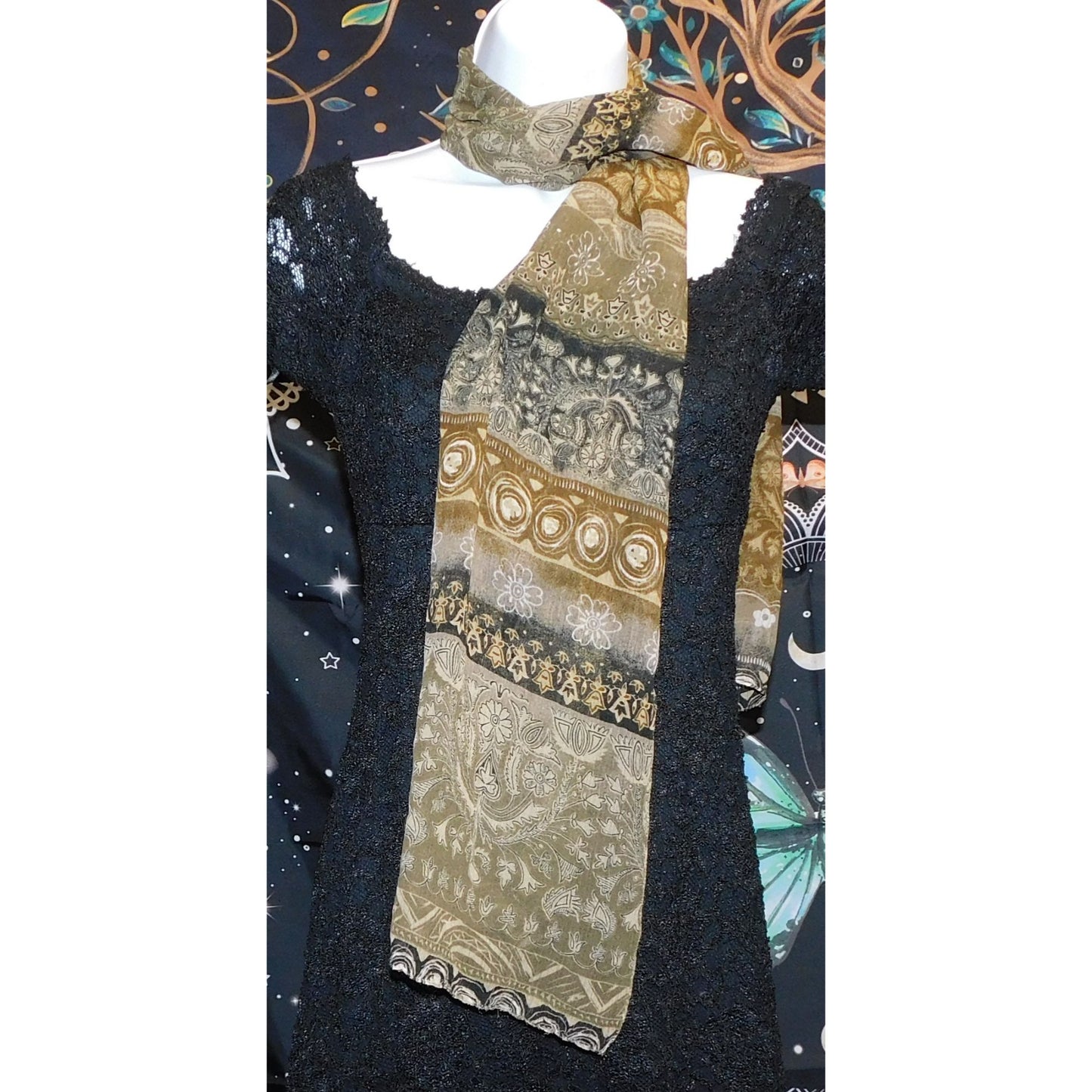Renaissance-Inspired Floral Scarf Sheer Beige & Black