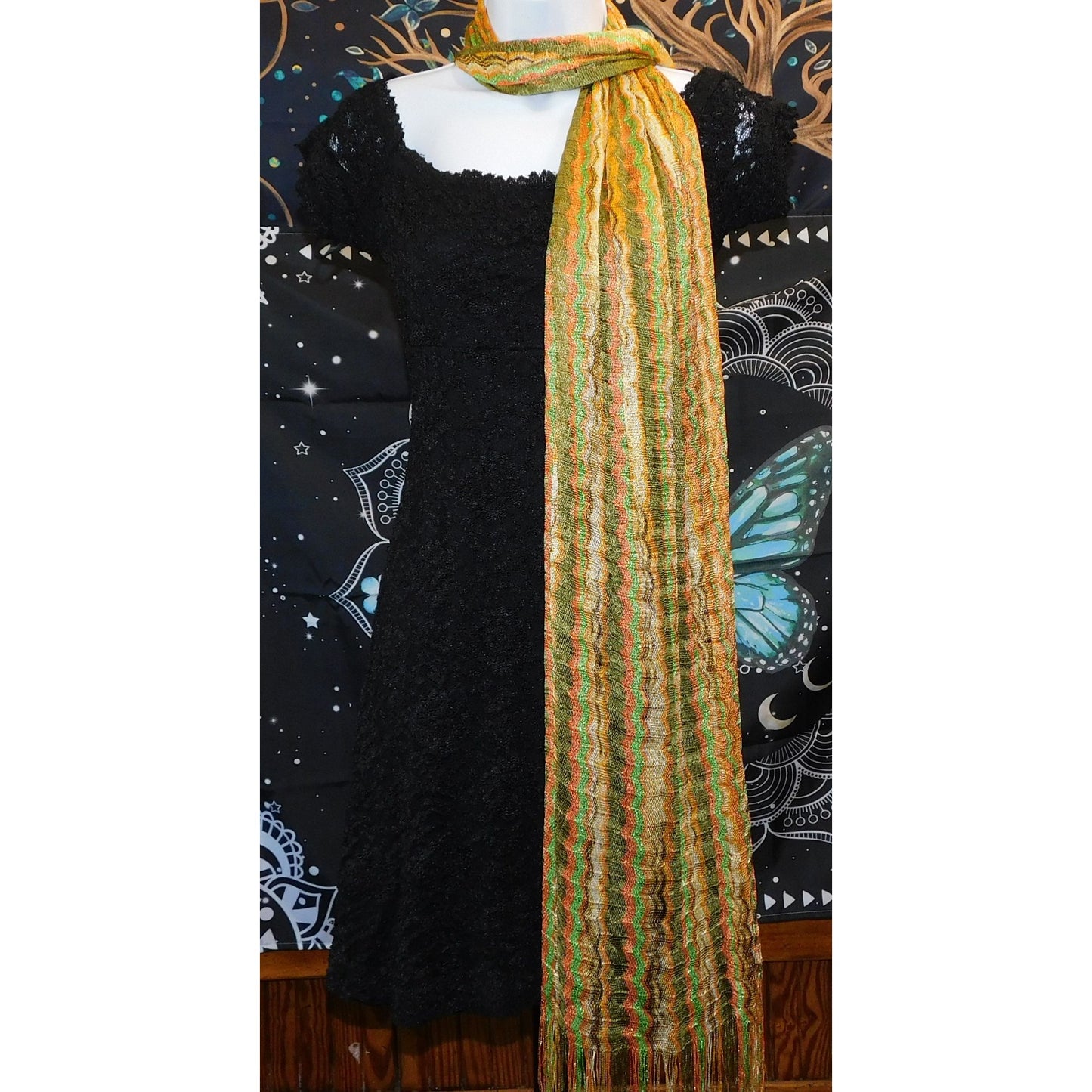 Vintage 70S Wavy Striped Gold & Green Metallic Scarf With 6" Fringe - 78"x22"