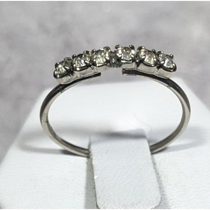 Simple Elegant Rhinestone Line Silver Tone Ring Size 8 1/4
