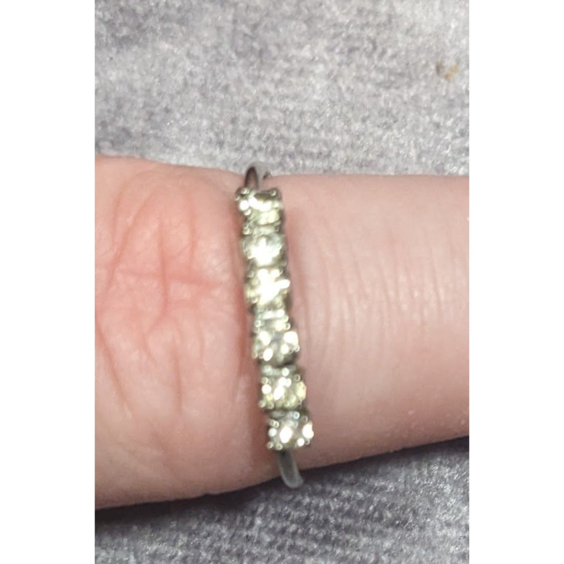 Simple Elegant Rhinestone Line Silver Tone Ring Size 8 1/4