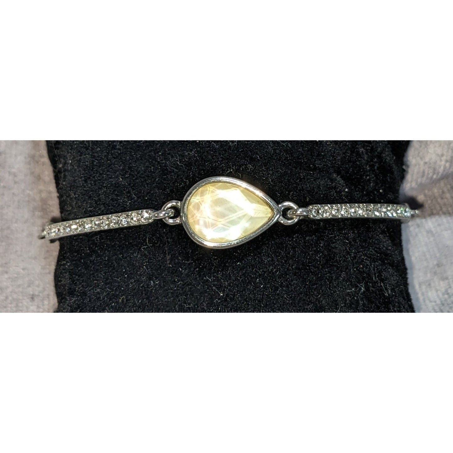 Glam Vintage Premier Designs Crystal Teardrop Silver Tone Adjustable Bracelet
