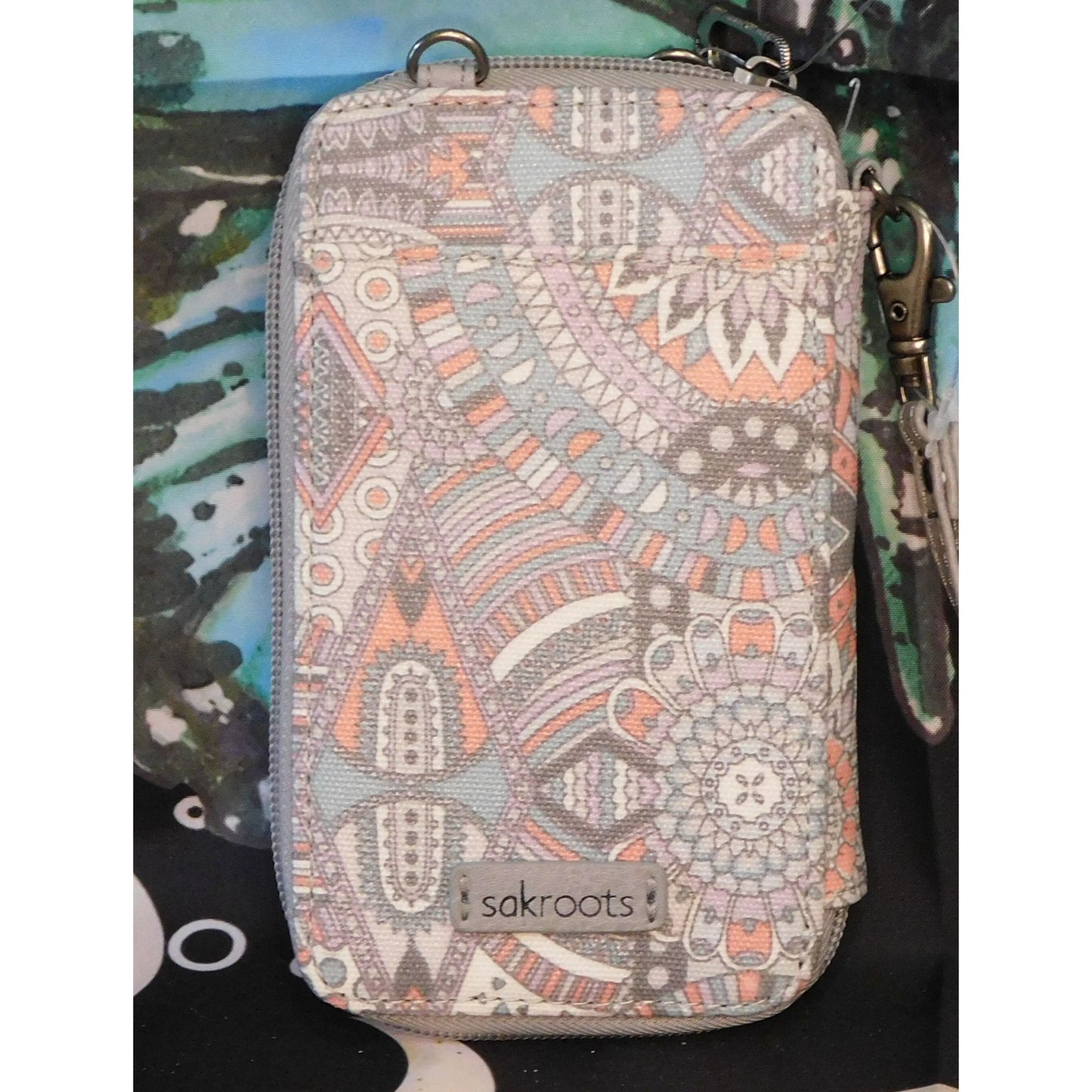 Sakroots Smartphone Artist Circle Wristlet