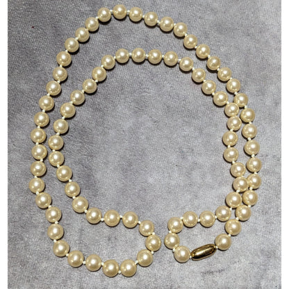 Vintage Glam Cream Faux Pearl Beaded Necklace