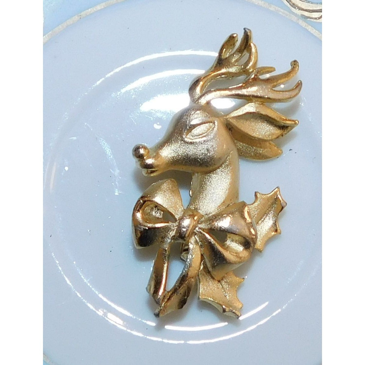 Vintage 1950s Stylized Textured Reindeer Brooch