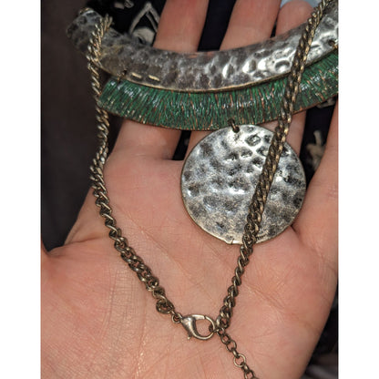 Brutalist Geometric Hammered Silver Tone Necklace With Green Accents