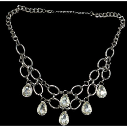 Paparazzi Silver Chain Necklace With Teardrop Crystal Pendants