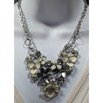 Banana Republic Preppy Floral White And Silver Tone Multilayer Necklace