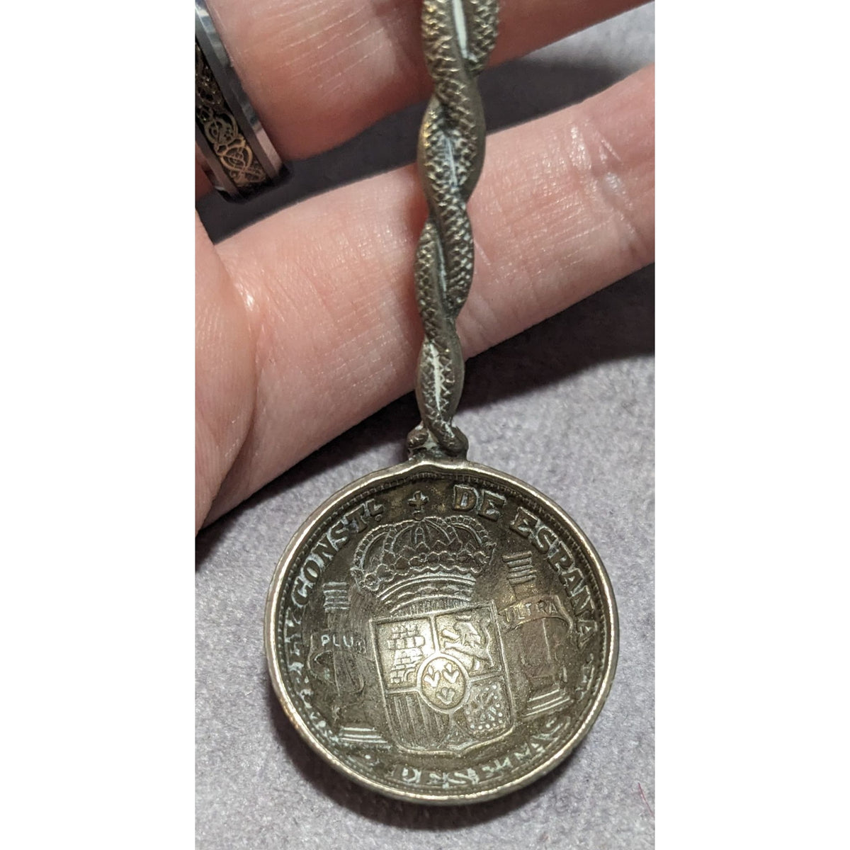 Vintage Travel Metal Silver Tone Sevilla Spain Souvenir Spoon 4 1/2 Inch
