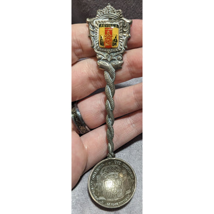 Vintage Travel Metal Silver Tone Sevilla Spain Souvenir Spoon 4 1/2 Inch