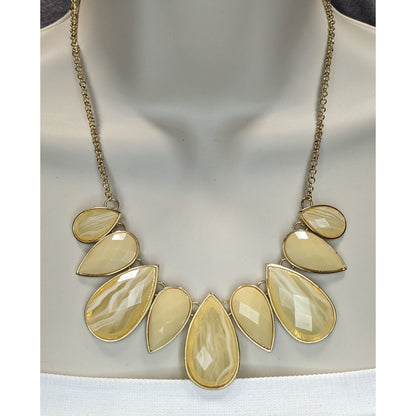 Y2K Style Teardrop Statement Necklace With Gold Tone Chain & Yellow Resin Accents