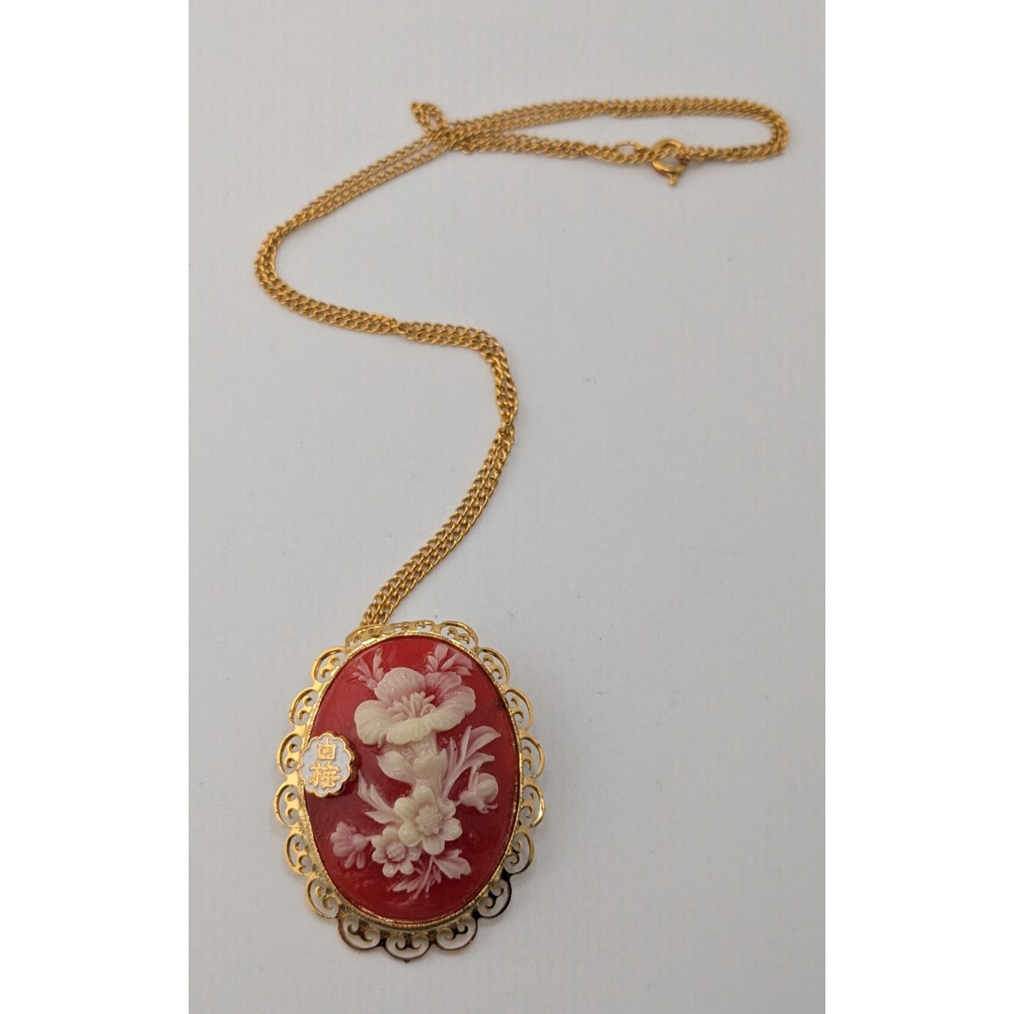 70s Vintage Japanese Floral Cameo Convertible Brooch Pendant Necklace Red Gold Tone