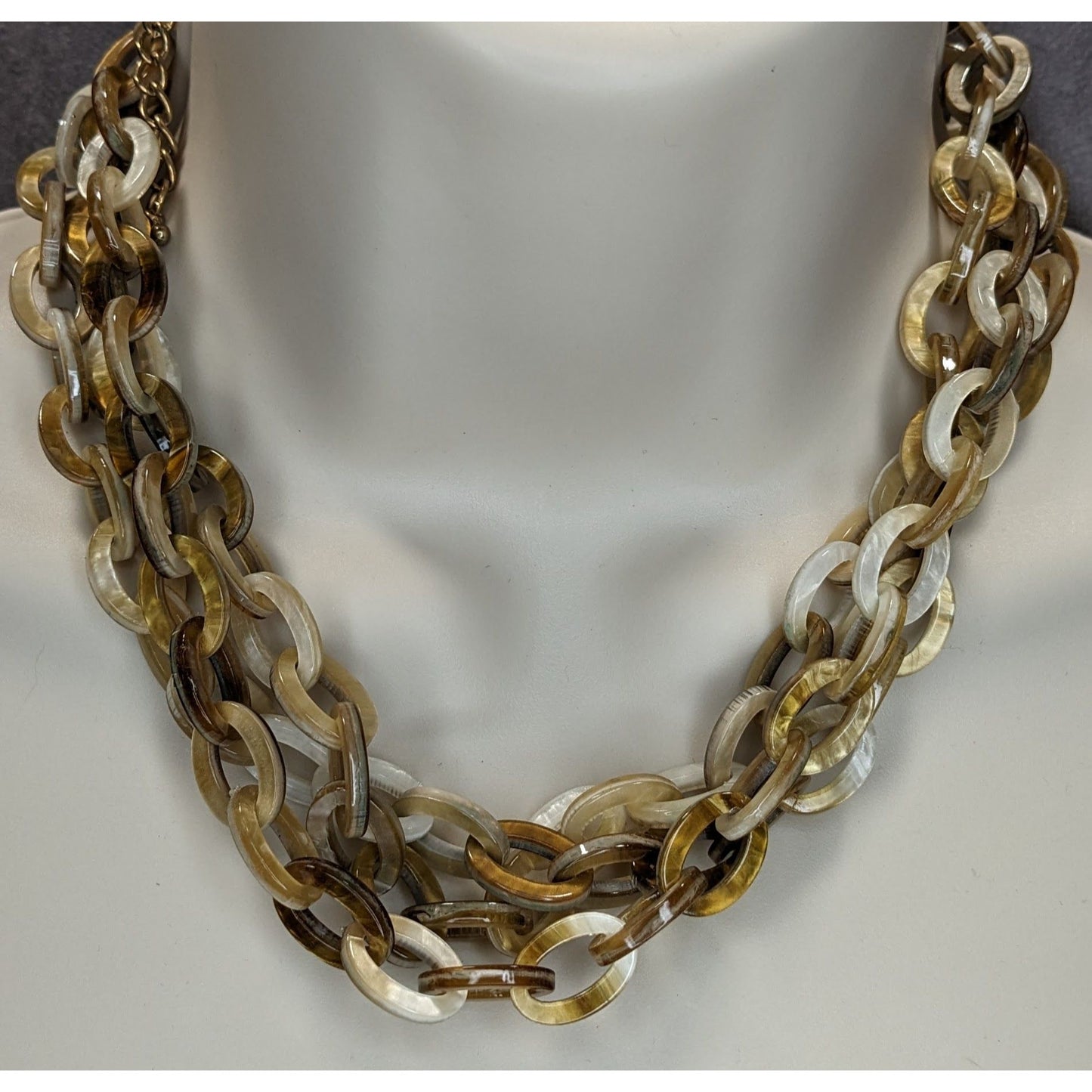 NWT Hush Faux Shell Necklace Earrings Set White Tan Boho Chic Layered Jewelry