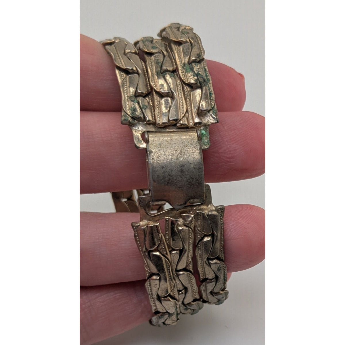 Vintage Retro Gold Tone Triple Strand Textured Link Bracelet 7 Inch