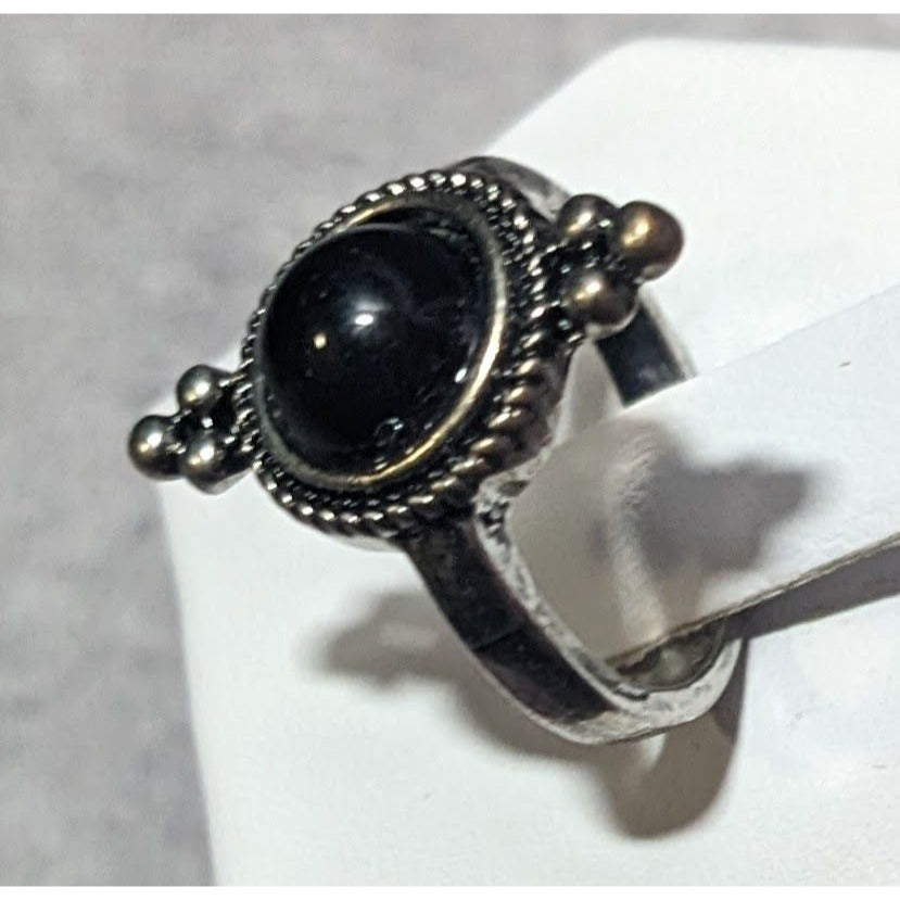 Gothic Silver Tone Black Cabochon Romantic Fashion Ring Size 6