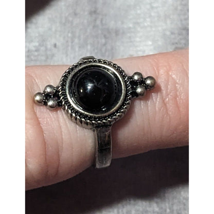 Gothic Silver Tone Black Cabochon Romantic Fashion Ring Size 6