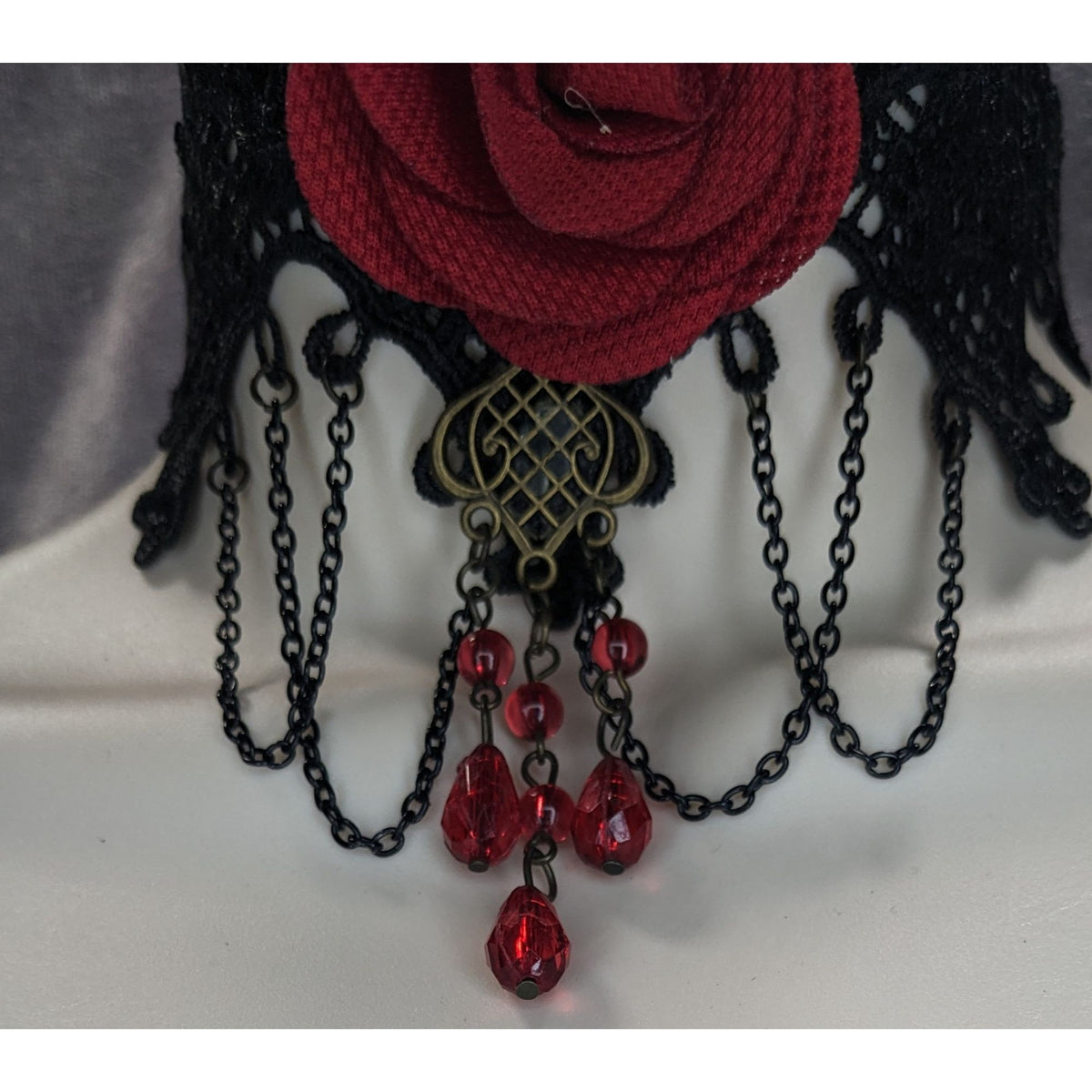 Gothic Vampire Lace Black Red Rose Choker Necklace 10 Inch Damaged