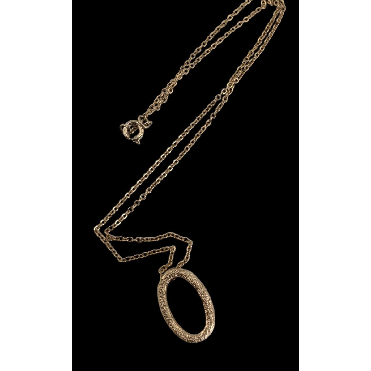 Minimalist Modern Glam Gold Oval Textured Pendant Necklace