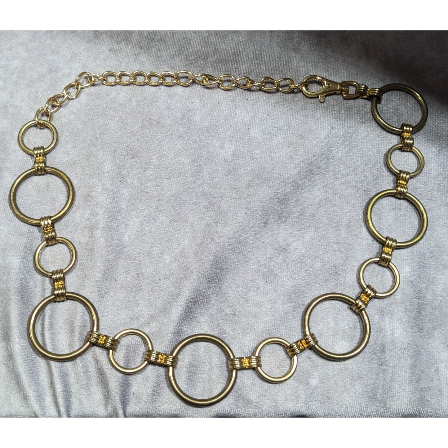 Vintage Glam Chunky Ring Chain Gold Tone Necklace