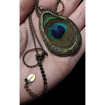 Vintage 90s Bohemian Peacock Feather Pendant Necklace