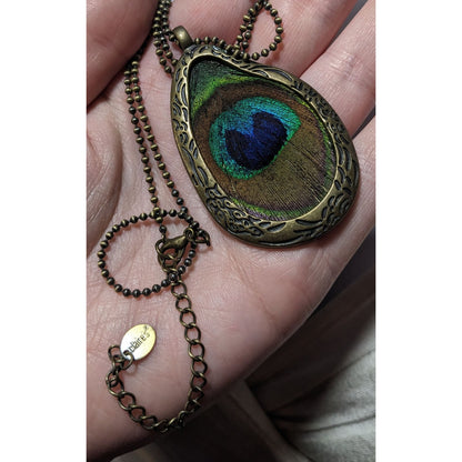 Vintage 90s Bohemian Peacock Feather Pendant Necklace