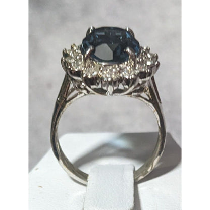 Elegant Whimsical Faux Sapphire Silver Tone Halo Ring Size 9