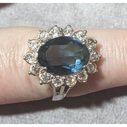 Elegant Whimsical Faux Sapphire Silver Tone Halo Ring Size 9