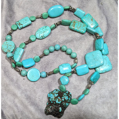 Vintage Handmade Chunky Turquoise Beaded Necklace With Silver Tone Accents