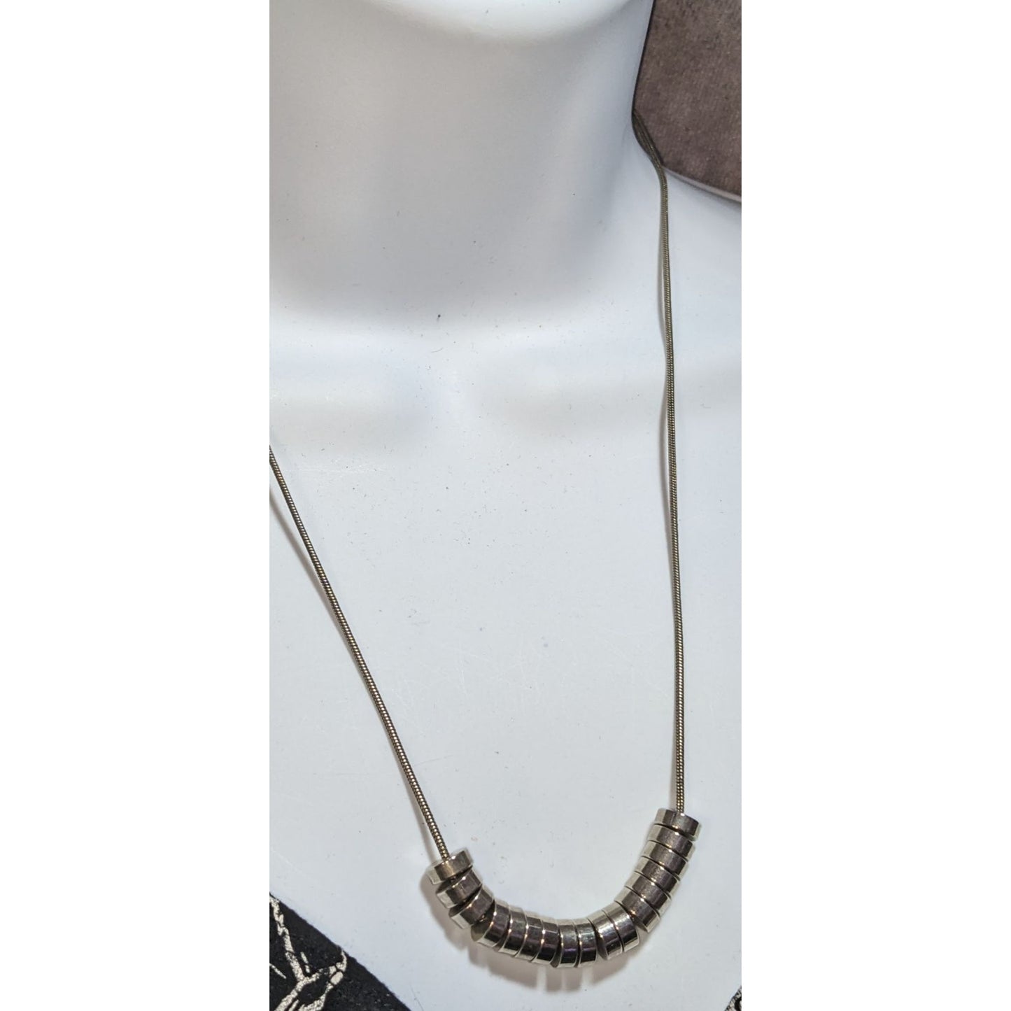 Minimalist Modern Silver-Tone Disc Beaded Necklace
