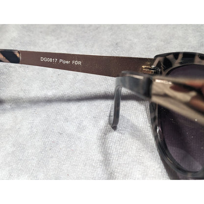 Foster Grant Piper Black And Grey Gecko Print Cateye Sunglasses