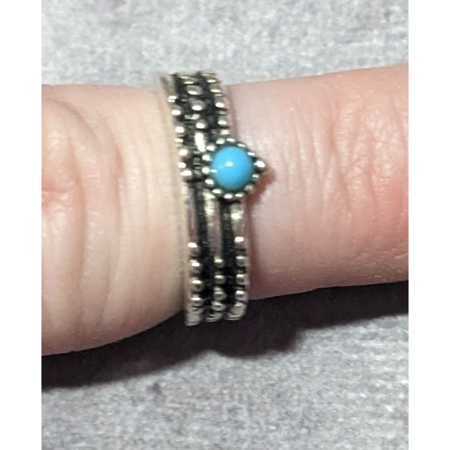 Southwestern Style Silver Tone Textured Stone Turquoise Stone Ring Size 6