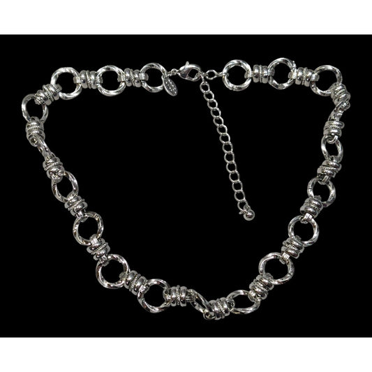 2028 Elegant Textured Link Silver Tone Chain Necklace
