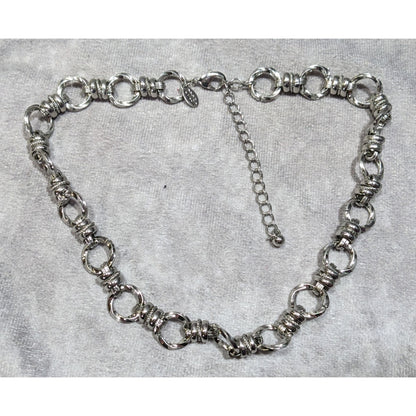 2028 Elegant Textured Link Silver Tone Chain Necklace