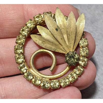Vintage Gold Tone Floral Rhinestone Brooch